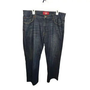 Lucky brand 181 relaxed straight 5pocket distressed Vintage 36/30 denim Jean